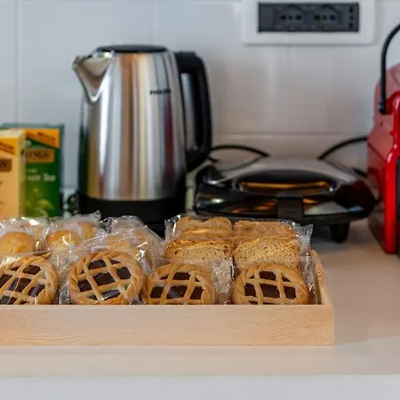 Charming House - 5 Minutes From Two Towers דירה בולוניה