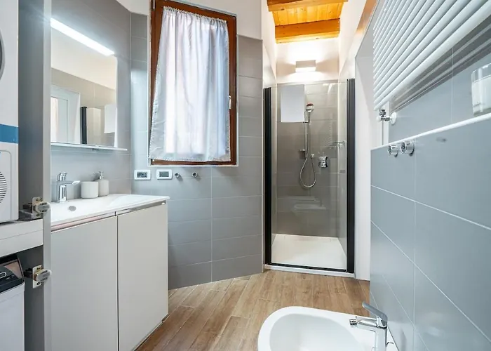 Charming House - 5 Minutes From Two Towers Bologna