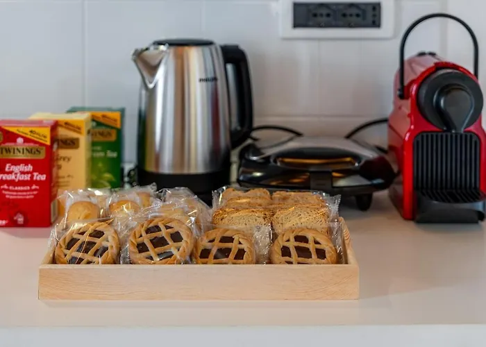 Charming House - 5 Minutes From Two Towers Apartment Bologna