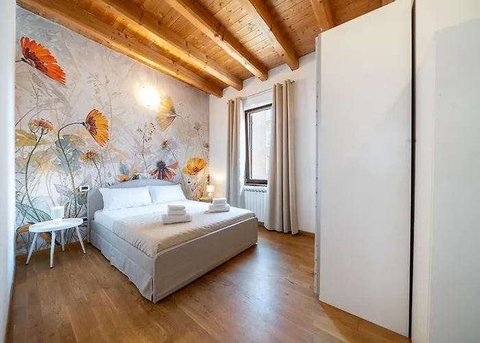 Charming House - 5 Minutes From Two Towers