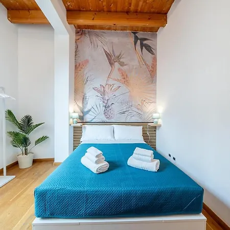 Charming House - 5 Minutes From Two Towers Appartement